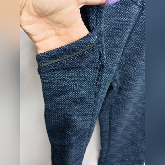 MPG Blue Textured Stretchy Activewear Leggings (#1,549) - Picture 6 of 9